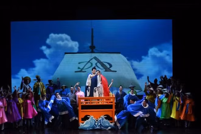 Vở opera “Công nữ Anio” do Dàn nhạc Giao hưởng Việt Nam cùng với Ban điều hành “Công nữ Anio” (Brain Group, Công ty TNHH Âm nhạc Yamaha Việt Nam, Hiệp hội Xúc tiến giao lưu quốc tế NPO) sản xuất.