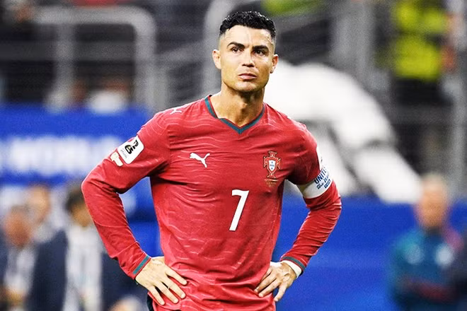 Cristiano Ronaldo rời tuyển, và bỏ ngỏ khả năng giã từ Bồ Đào Nha sau mâu thuẫn với tân HLV Jorge Jesus.