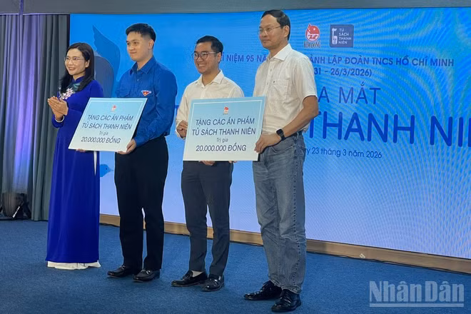 Ra mắt Tủ sách Thanh niên khơi gợi nguồn cảm hứng và lòng yêu nước cho giới trẻ