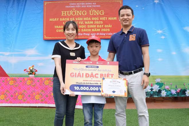 Trao giải cho thí sinh xuất sắc nhất năm 2026.