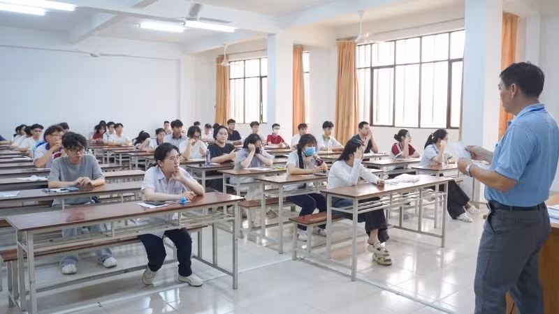 Thí sinh chuẩn bị bước vào Kỳ thi Đánh giá năng lực đợt 2. (Ảnh: CTV)
