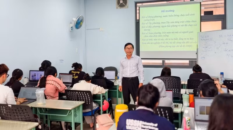 Sinh viên Trường đại học Khoa học xã hội và Nhân văn trong giờ học tập. (Ảnh: Trường đại học Khoa học xã hội và Nhân văn)