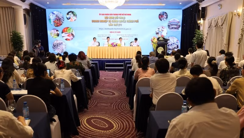 Quang cảnh buổi đối thoại.