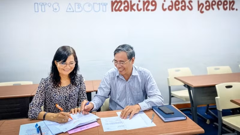 giang-vien-ueh-1.jpg