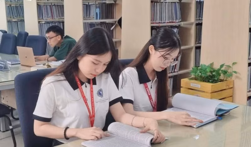 Sinh viên Trường đại học Luật Thành phố Hồ Chí Minh đang học tập.