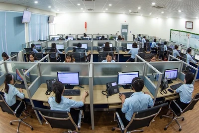 Trung tâm chăm sóc khách hàng EVNCPC