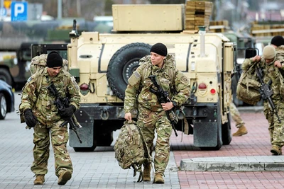 Binh sĩ Mỹ được triển khai tới Ba Lan. (Ảnh REUTERS)