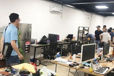 Khám xét một điểm hoạt động của trò chơi “Nổ hũ”.