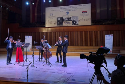 Một tiết mục trong buổi hòa nhạc. (Ảnh: Trung tâm Khoa học và Văn hóa Nga).