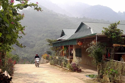 Một góc khu tái định cư bản Poọng, xã Tam Chung, huyện Mường Lát (Thanh Hóa).