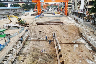 Thi công dự án tàu điện ngầm tuyến Nhổn-Ga Hà Nội. Ảnh: HẢI NAM