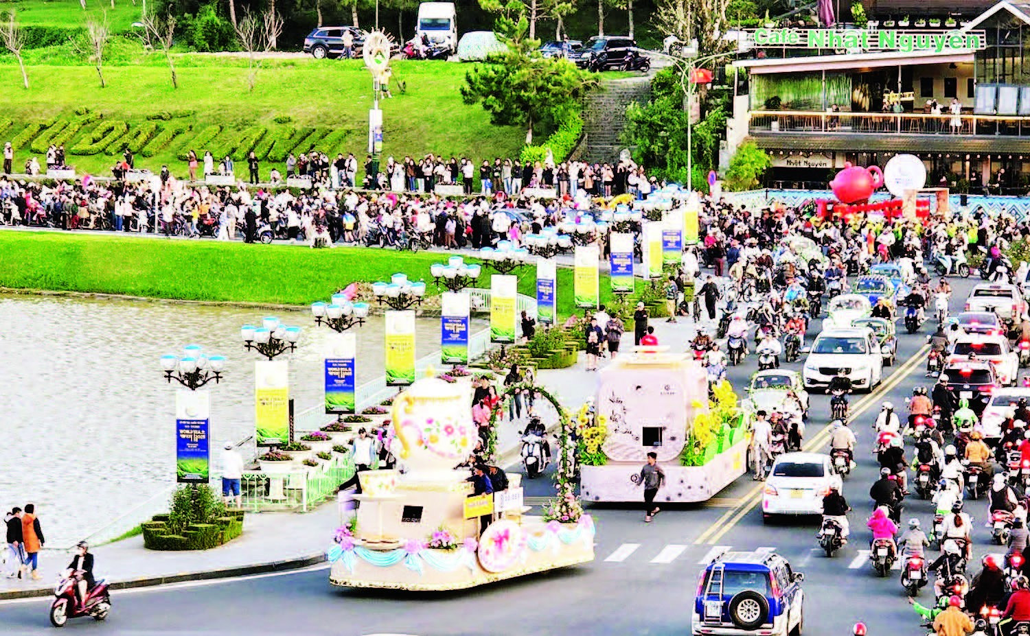 Xứ ngàn hoa Đà Lạt sôi động với Carnival đường phố Lễ hội Trà quốc tế 2025.
