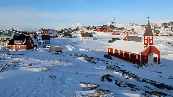 Quang cảnh thành phố Nuuk, Greenland. (Ảnh: THX/TTXVN)
