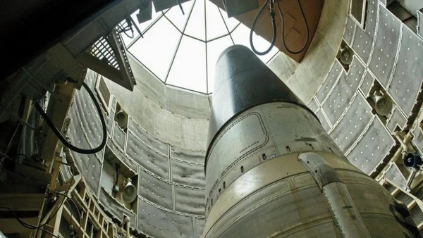 Tên lửa liên lục địa có khả năng mang đầu đạn hạt nhân Titan II của Mỹ. (Ảnh: Sputnik/TTXVN)