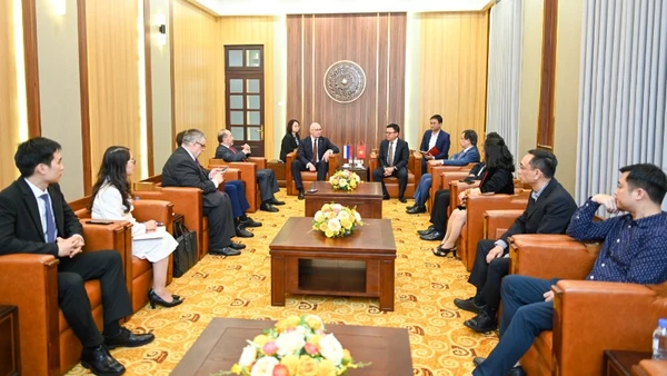 Quang cảnh buổi tiếp. (Ảnh: THẾ ĐẠI)