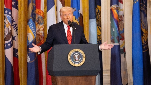 Tổng thống Mỹ Donald Trump phát biểu tại Nhà Trắng. (Ảnh: THX/TTXVN)