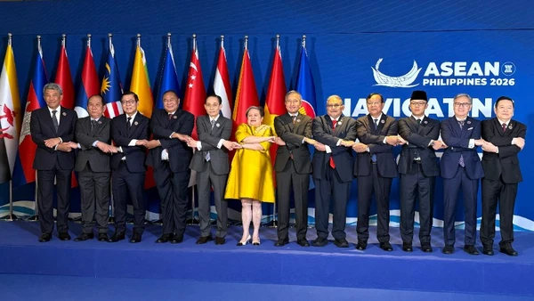 Các Bộ trưởng Ngoại giao ASEAN chụp ảnh chung. (Ảnh: VOV)