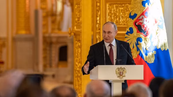 Tổng thống Nga Vladimir Putin phát biểu tại Moskva. (Ảnh: THX/TTXVN)