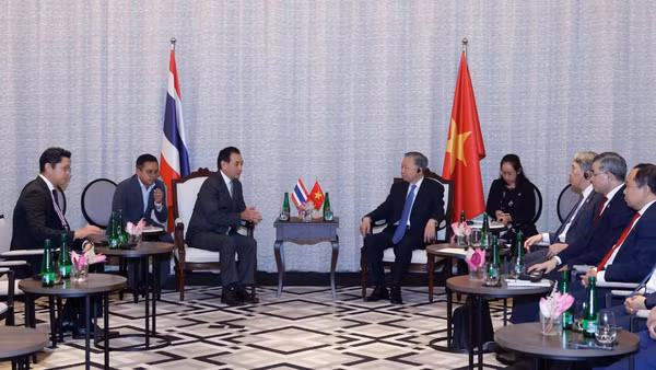 Tổng Bí thư, Chủ tịch nước Tô Lâm tiếp ông Sarath Ratanavadi, Giám đốc, Phó Chủ tịch Hội đồng quản trị kiêm Tổng Giám đốc điều hành Tập đoàn Gulf Development. (Ảnh: TTXVN)