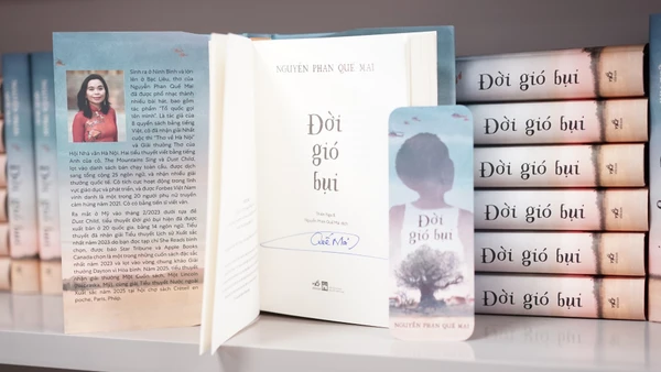 “Đời gió bụi” của Nguyễn Phan Quế Mai: Sự trở về đầy ấn tượng