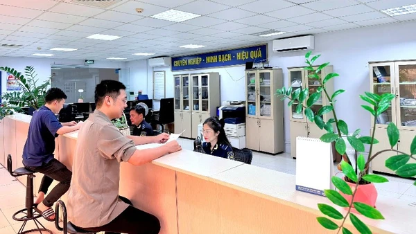 Hoạt động nghiệp vụ tại Hải quan Thái Nguyên. (Ảnh: TUẤN SƠN).