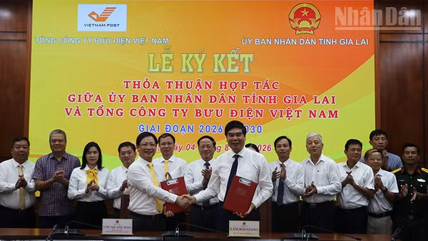 Gia Lai và Tổng Công ty Bưu điện Việt Nam ký kết thỏa thuận hợp tác toàn diện giai đoạn 2026-2030.