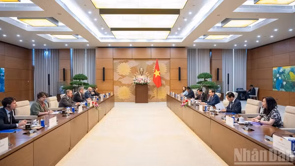 Quang cảnh cuộc tiếp. (Ảnh: DUY LINH)