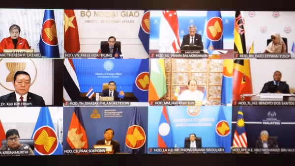 Màn hình hội nghị trực tuyến. (Ảnh: Bộ Ngoại giao)