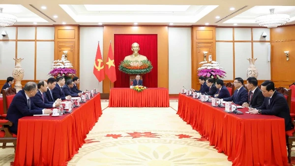 Quang cảnh cuộc điện đàm. (Ảnh: TTXVN)