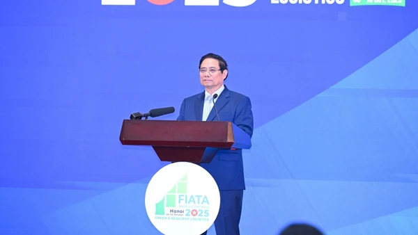 Thủ tướng Chính phủ Phạm Minh Chính phát biểu ý kiến tại Đại hội FIATA World Congress 2025. (Ảnh: Trần Hải)
