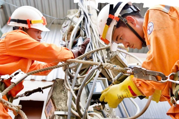 Công ty Điện lực Đắk Lắk đã chính thức khởi động các hoạt động hỗ trợ địa phương, đồng hành cùng “Chiến dịch Quang Trung”.