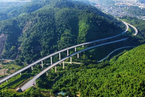 Cao tốc Nội Bài - Lào Cai hiện nay.