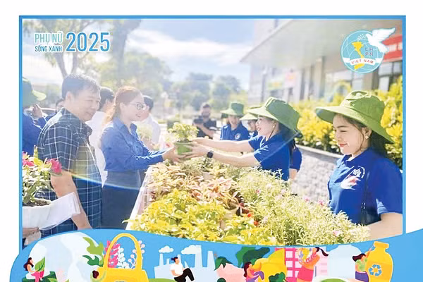 Hình ảnh trong một chương trình truyền thông chống rác thải nhựa, với hoạt động đổi rác nhựa lấy cây xanh tại tỉnh Thanh Hóa. Nguồn: Fanpage Phụ nữ sống xanh
