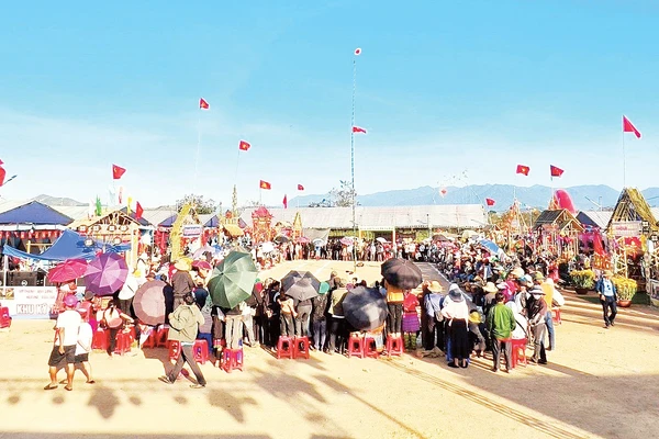 Đầu Xuân Bính Ngọ 2026, xã Cư Pui tổ chức hội xuân sôi nổi khắp 25 thôn, buôn, thu hút đông đảo người dân tham gia.