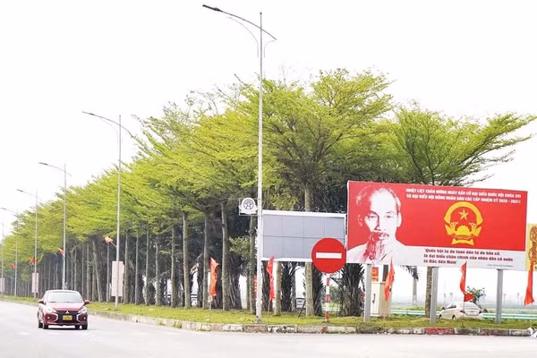 Diện mạo xã Tam Hưng từng bước văn minh, hiện đại hơn. 