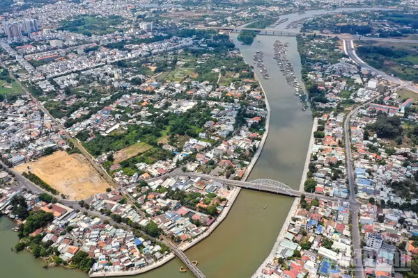 Sông Đồng Nai đoạn qua thành phố Đồng Nai dài 234km, là trái tim của hệ sinh thái với nhiều giá trị to lớn.