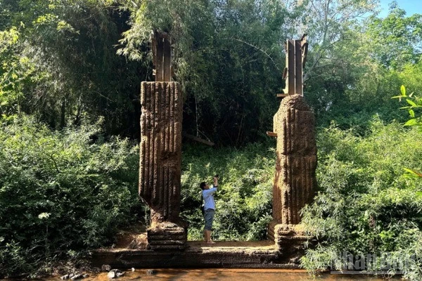 Khu vực xây dựng cầu Mã Đà.