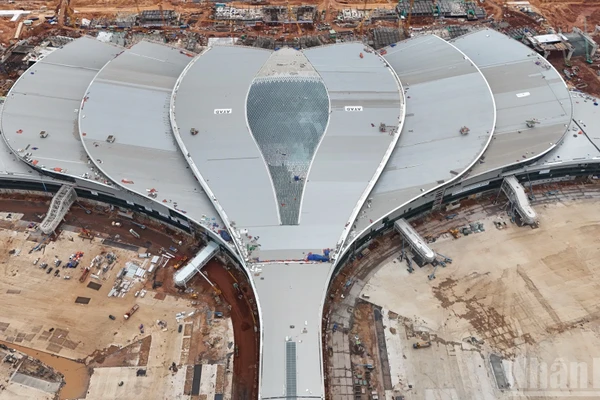 Nhà ga hành khách sân bay Long Thành được thiết kế theo hình hoa sen.