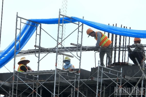 Các công trình trọng điểm tại Cà Mau đang "tăng tốc" để đẩy nhanh giải ngân vốn trong thời còn lại của năm 2025.