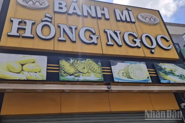 Cơ sở bánh mì Hồng Ngọc 37.