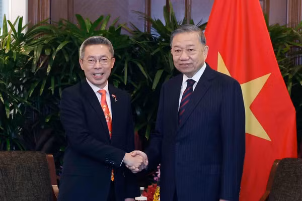 Tổng Bí thư, Chủ tịch nước Tô Lâm tiếp ông Jonathan Yap, Tổng Giám đốc Tập đoàn CapitaLand. (Ảnh: TTXVN)