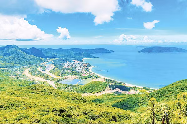 Đặc khu Côn Đảo sở hữu vốn tài nguyên thiên nhiên giá trị và đặc sắc.