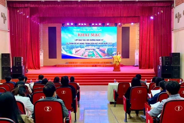 Quang cảnh lớp tập huấn.