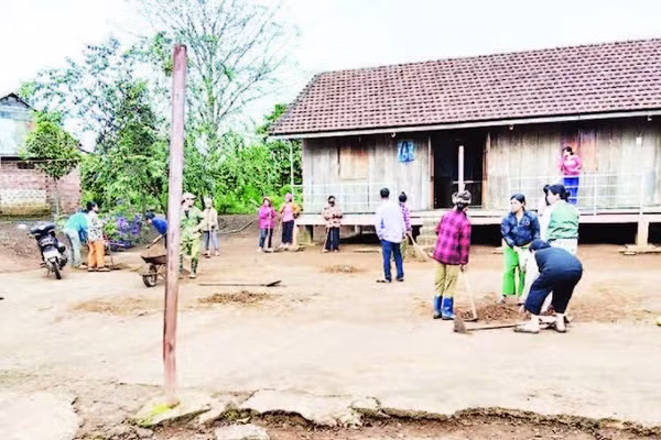 Rác thải thu gom được sẽ phân loại theo hướng “biến rác thành tiền”.