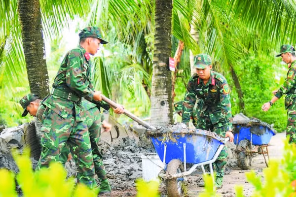 Thắm tình quân dân