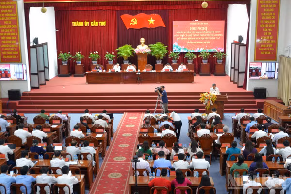 Quang cảnh hội nghị.