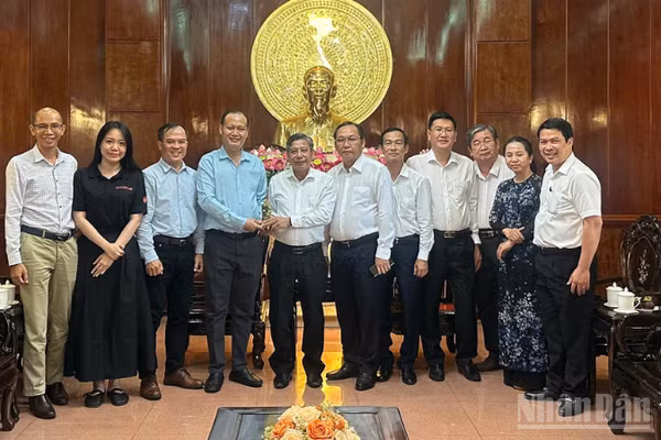 Cần Thơ khẳng định luôn khuyến khích và tạo mọi điều kiện thuận lợi cho các doanh nghiệp, nhà đầu tư đến với thành phố.