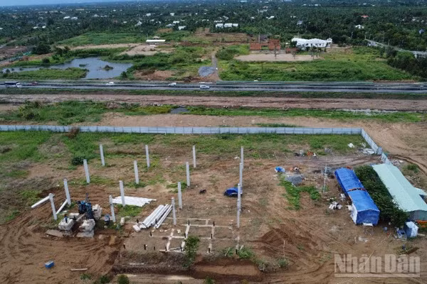 Khu vực xây dựng trạm dừng nghỉ cao tốc Trung Lương-Mỹ Thuận trên địa bàn tỉnh Đồng Tháp.
