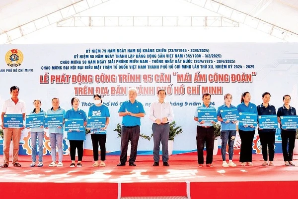 Liên đoàn Lao động Thành phố Hồ Chí Minh phát động xây mới và sửa chữa các “Mái ấm công đoàn” cho công đoàn viên có hoàn cảnh khó khăn trên địa bàn thành phố.