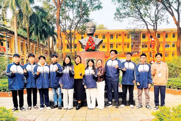 Năm học 2025-2026, đội tuyển học sinh giỏi môn công nghệ giành nhiều giải nhất, nhì.
